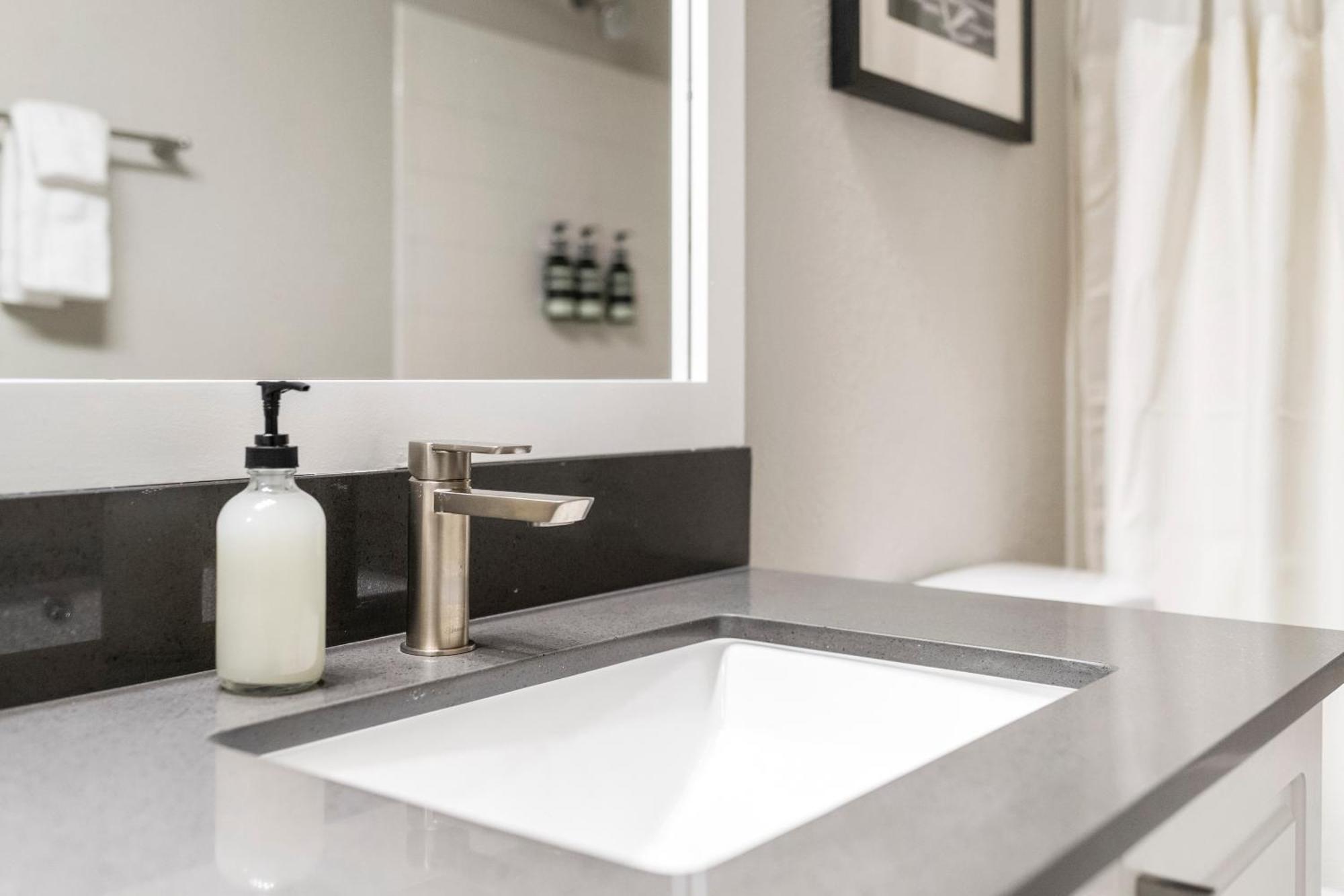 Kasa Wellington South Florida Hotel Phòng bức ảnh